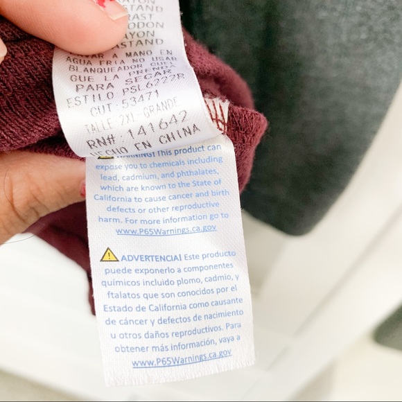 She + Sky Plus Size Burgundy Raglan Tunic - Picture 6 of 7